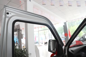 ����翨 2.5T 3.015�׵��Ŵ��綯����΢��41.6kWhͼƬ