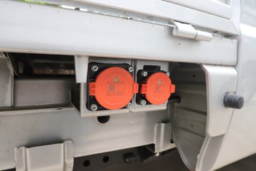 ����翨 2.5T 3.015�׵��Ŵ��綯����΢��41.6kWhͼƬ