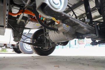 ����翨 2.5T 3.015�׵��Ŵ��綯����΢��41.6kWhͼƬ