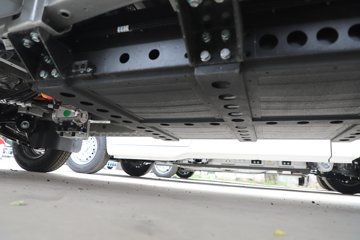 ����翨 2.5T 3.015�׵��Ŵ��綯����΢��41.6kWhͼƬ