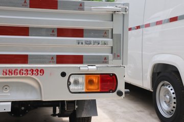 ����翨 2.5T 3.015�׵��Ŵ��綯����΢��41.6kWhͼƬ