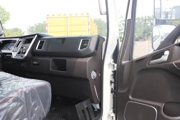 ��������A6 2.5L���� 152���� ����6�� 4.15�׵�����ʽ�ῨͼƬ