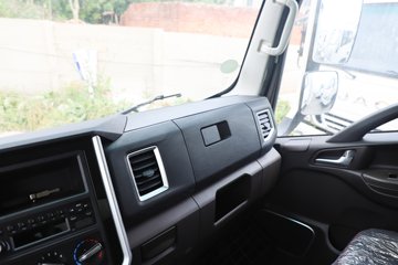 ��������A6 2.5L���� 152���� ����6�� 4.15�׵�����ʽ�ῨͼƬ