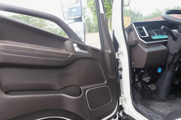 ��������A6 2.5L���� 152���� ����6�� 4.15�׵�����ʽ�ῨͼƬ