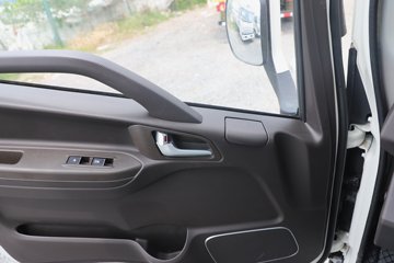 ��������A6 2.5L���� 152���� ����6�� 4.15�׵�����ʽ�ῨͼƬ