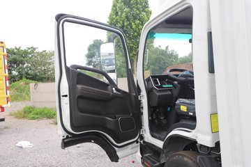��������A6 2.5L���� 152���� ����6�� 4.15�׵�����ʽ�ῨͼƬ
