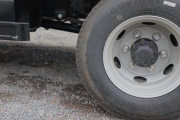 ��������A6 2.5L���� 152���� ����6�� 4.15�׵�����ʽ�ῨͼƬ