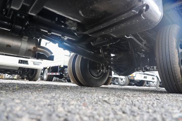 ��������A6 2.5L���� 152���� ����6�� 4.15�׵�����ʽ�ῨͼƬ