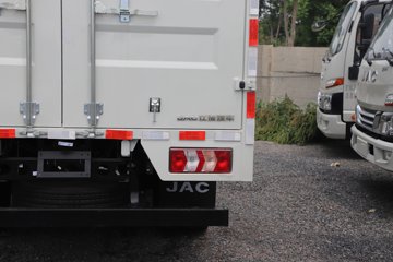��������A6 2.5L���� 152���� ����6�� 4.15�׵�����ʽ�ῨͼƬ