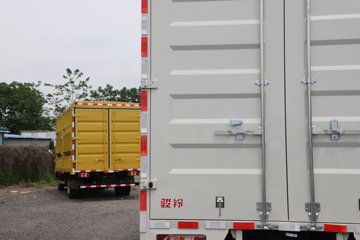 ��������A6 2.5L���� 152���� ����6�� 4.15�׵�����ʽ�ῨͼƬ