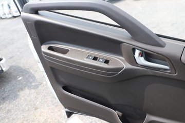 ��������A6 2.5L���� 152���� 6�� 3.85���Ű������ῨͼƬ