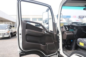 ��������A6 2.5L���� 152���� 6�� 3.85���Ű������ῨͼƬ