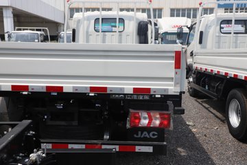 ��������A6 2.5L���� 152���� 6�� 3.85���Ű������ῨͼƬ
