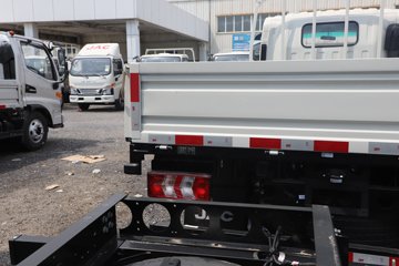 ��������A6 2.5L���� 152���� 6�� 3.85���Ű������ῨͼƬ