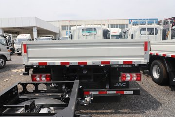 ��������A6 2.5L���� 152���� 6�� 3.85���Ű������ῨͼƬ