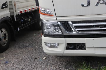 ���� ����V7 154���� 4X2 5.53�׵�����ʽ�ῨͼƬ