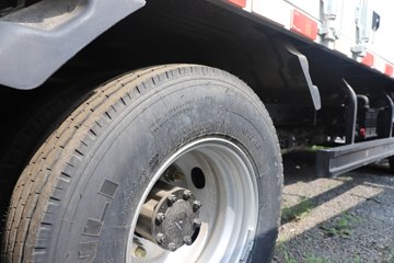 ���� ����V7 154���� 4X2 5.53�׵�����ʽ�ῨͼƬ