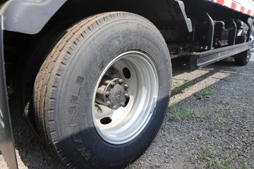 ���� ����V7 154���� 4X2 5.53�׵�����ʽ�ῨͼƬ