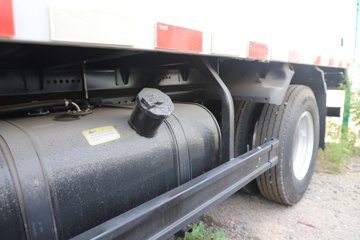 ���� ����V7 154���� 4X2 5.53�׵�����ʽ�ῨͼƬ