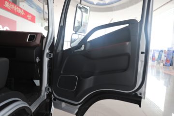 ����˧��S9 ȫ�ܰ�PLUS 2.5L���� 170���� ��ʿ��8�� 4.18�׵��������ῨͼƬ