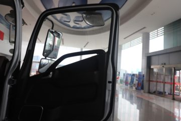 ����˧��S9 ȫ�ܰ�PLUS 2.5L���� 170���� ��ʿ��8�� 4.18�׵��������ῨͼƬ