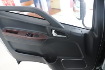 ����˧��S9 ȫ�ܰ�PLUS 2.5L���� 170���� ��ʿ��8�� 4.18�׵��������ῨͼƬ