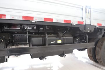 ����˧��S9 ȫ�ܰ�PLUS 2.5L���� 170���� ��ʿ��8�� 4.18�׵��������ῨͼƬ