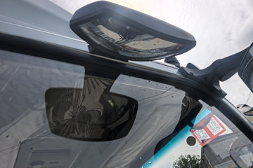 ����HOWOͳ˧ 2.4L���� 165���� ��ʿ��8�� 3.85���Ű��դʽ�ῨͼƬ