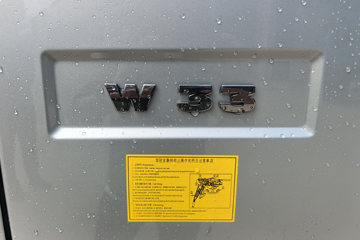 ����HOWOͳ˧ 2.4L���� 165���� ��ʿ��8�� 3.85���Ű��դʽ�ῨͼƬ