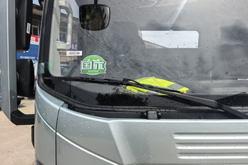 ����HOWOͳ˧ 2.4L���� 165���� ��ʿ��8�� 3.85���Ű��դʽ�ῨͼƬ
