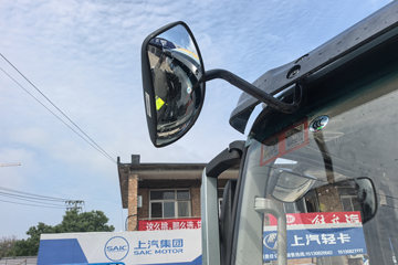 ����HOWOͳ˧ 2.4L���� 165���� ��ʿ��8�� 3.85���Ű��դʽ�ῨͼƬ