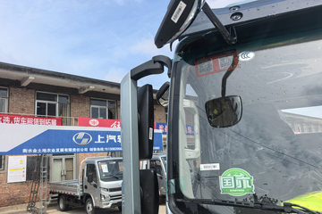����HOWOͳ˧ 2.4L���� 165���� ��ʿ��8�� 3.85���Ű��դʽ�ῨͼƬ