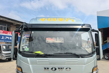 ����HOWOͳ˧ 2.4L���� 165���� ��ʿ��8�� 3.85���Ű��դʽ�ῨͼƬ