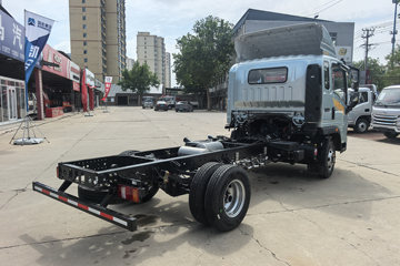 ����HOWOͳ˧ 2.4L���� 165���� ��ʿ��8�� 3.85���Ű��դʽ�ῨͼƬ