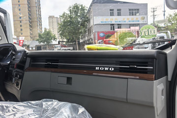 ����HOWOͳ˧ 2.4L���� 165���� ��ʿ��8�� 3.85���Ű��դʽ�ῨͼƬ