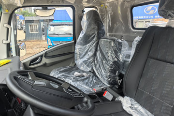 ����HOWOͳ˧ 2.4L���� 165���� ��ʿ��8�� 3.85���Ű��դʽ�ῨͼƬ