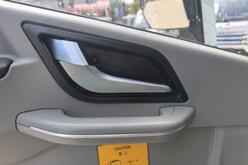 ����HOWOͳ˧ 2.4L���� 165���� ��ʿ��8�� 3.85���Ű��դʽ�ῨͼƬ
