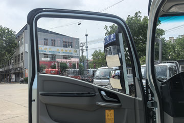 ����HOWOͳ˧ 2.4L���� 165���� ��ʿ��8�� 3.85���Ű��դʽ�ῨͼƬ