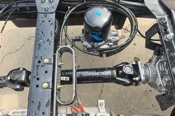 ����HOWOͳ˧ 2.4L���� 165���� ��ʿ��8�� 3.85���Ű��դʽ�ῨͼƬ