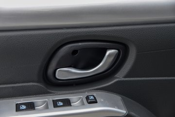 ����С����W08 1.6L���� 123���� ������5�� ��˫̥ 3.7�׵�������΢��ͼƬ
