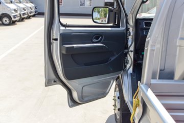 ����С����W08 1.6L���� 123���� ������5�� ��˫̥ 3.7�׵�������΢��ͼƬ