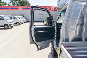 ����С����W08 1.6L���� 123���� ������5�� ��˫̥ 3.7�׵�������΢��ͼƬ