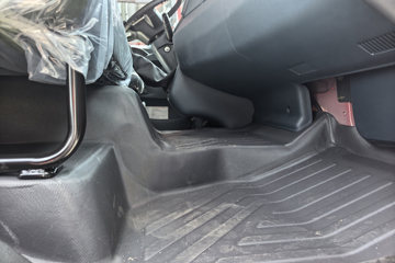 ������������M3V 6.9L���� 330���� 6X4 ��ʿ��10�� 5.2����ж��ͼƬ