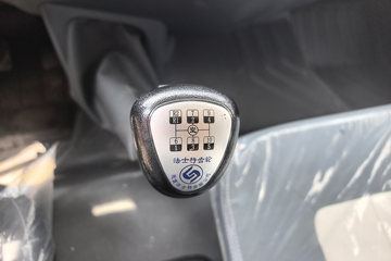 ������������M3V 6.9L���� 330���� 6X4 ��ʿ��10�� 5.2����ж��ͼƬ