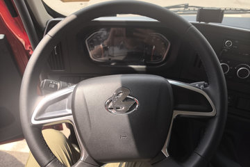 ������������M3V 6.9L���� 330���� 6X4 ��ʿ��10�� 5.2����ж��ͼƬ