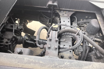 ������������M3V 6.9L���� 330���� 6X4 ��ʿ��10�� 5.2����ж��ͼƬ