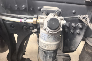 ������������M3V 6.9L���� 330���� 6X4 ��ʿ��10�� 5.2����ж��ͼƬ