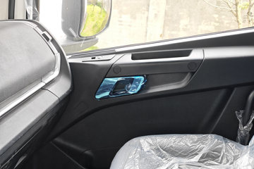 ���ǵ�Q3 6X4 ���綯ǣ���� ����452kWhͼƬ