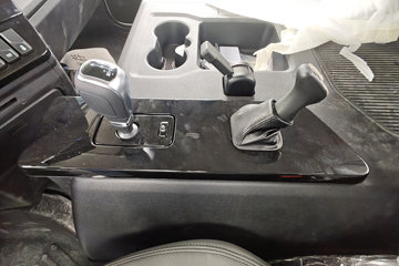 ���ǵ�Q3 6X4 ���綯ǣ���� ����452kWhͼƬ