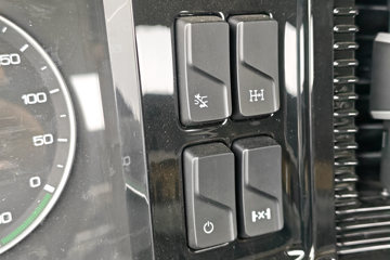 ���ǵ�Q3 6X4 ���綯ǣ���� ����452kWhͼƬ